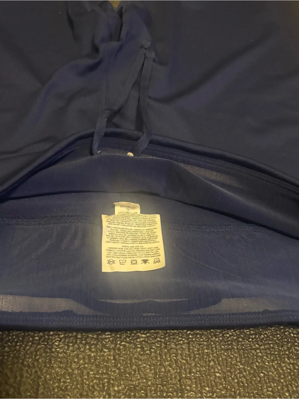 Size XL Women’s Nike Navy and Royal Blue Athletic Capri Leggings
